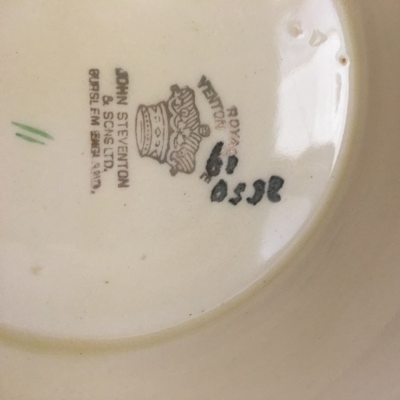 Footed open round serving bowl - Royal Venton Ware by John Steventon & Sons - Picture 4 of 6